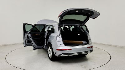2024 Audi Q5 40 Premium quattro