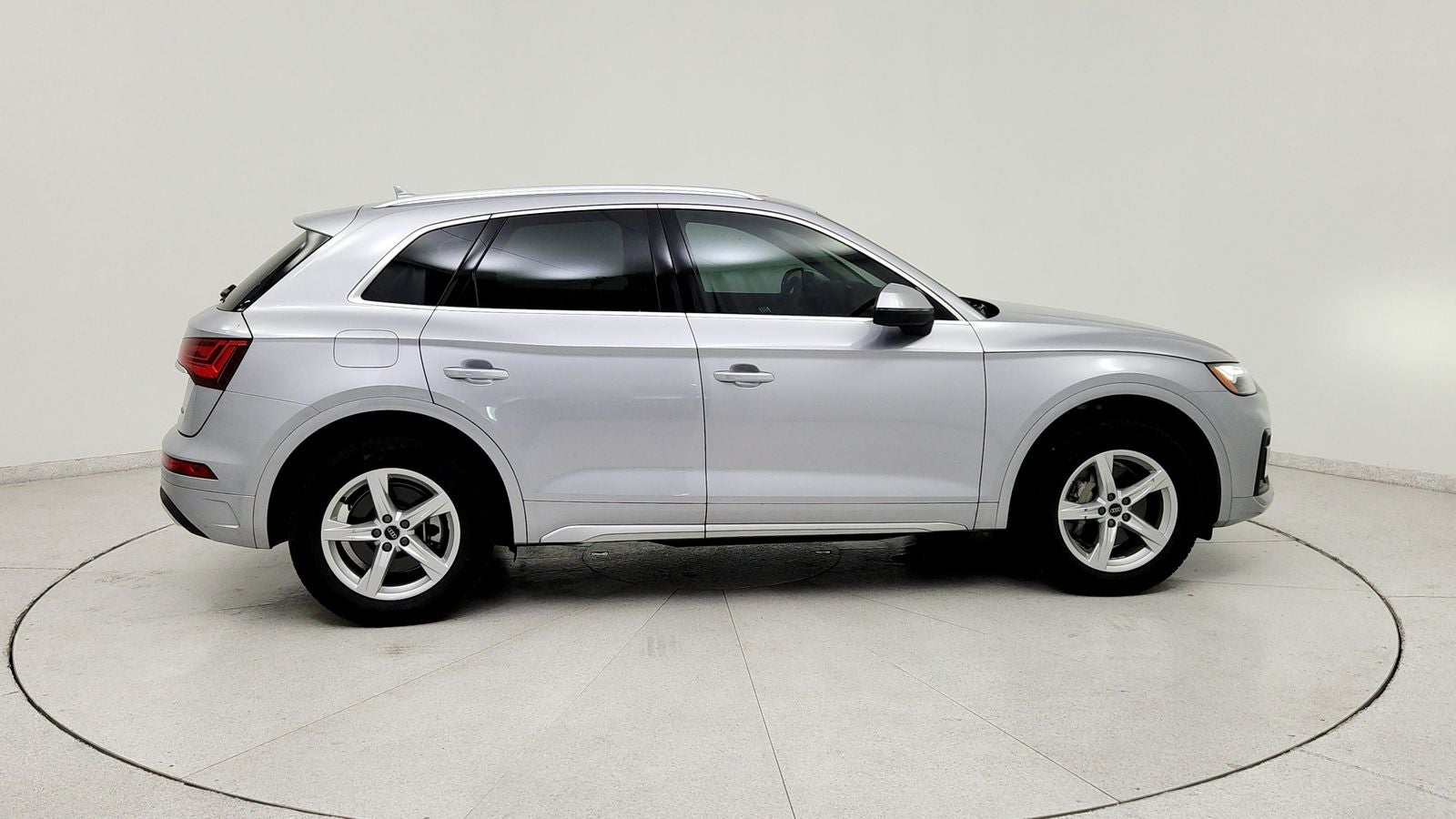2024 Audi Q5 40 Premium quattro