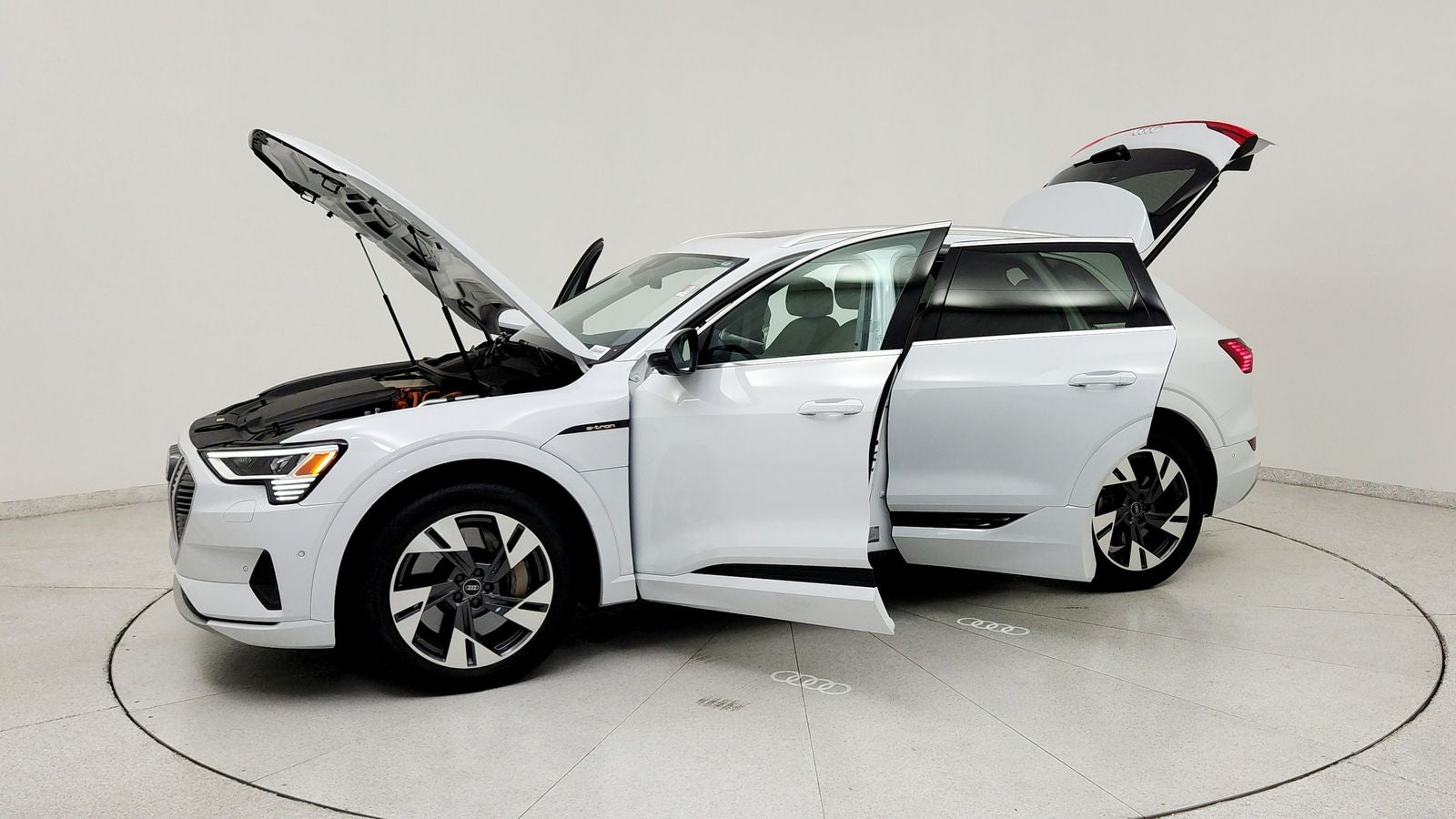 2023 Audi e-tron Premium Plus quattro