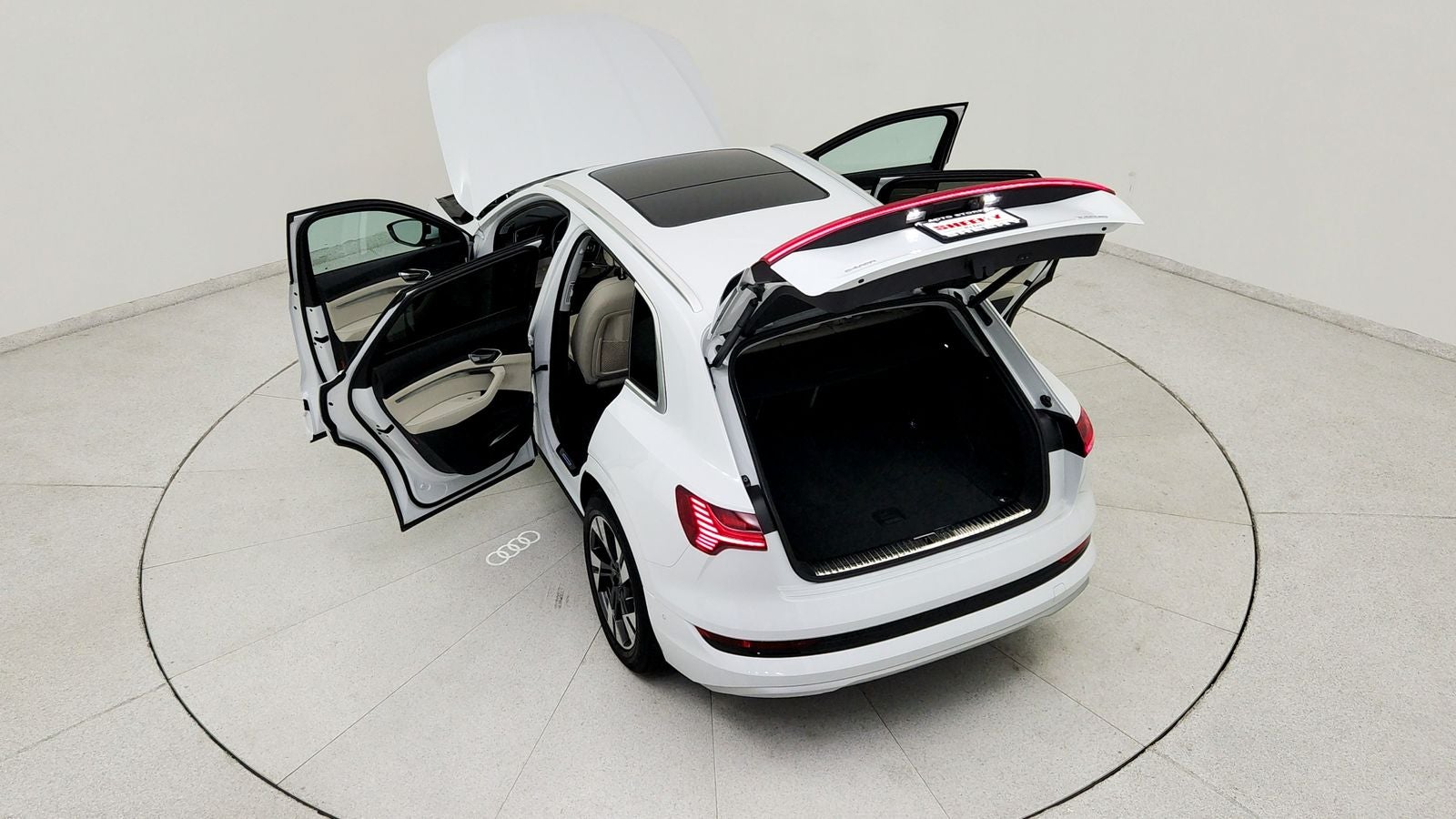 2023 Audi e-tron Premium Plus quattro