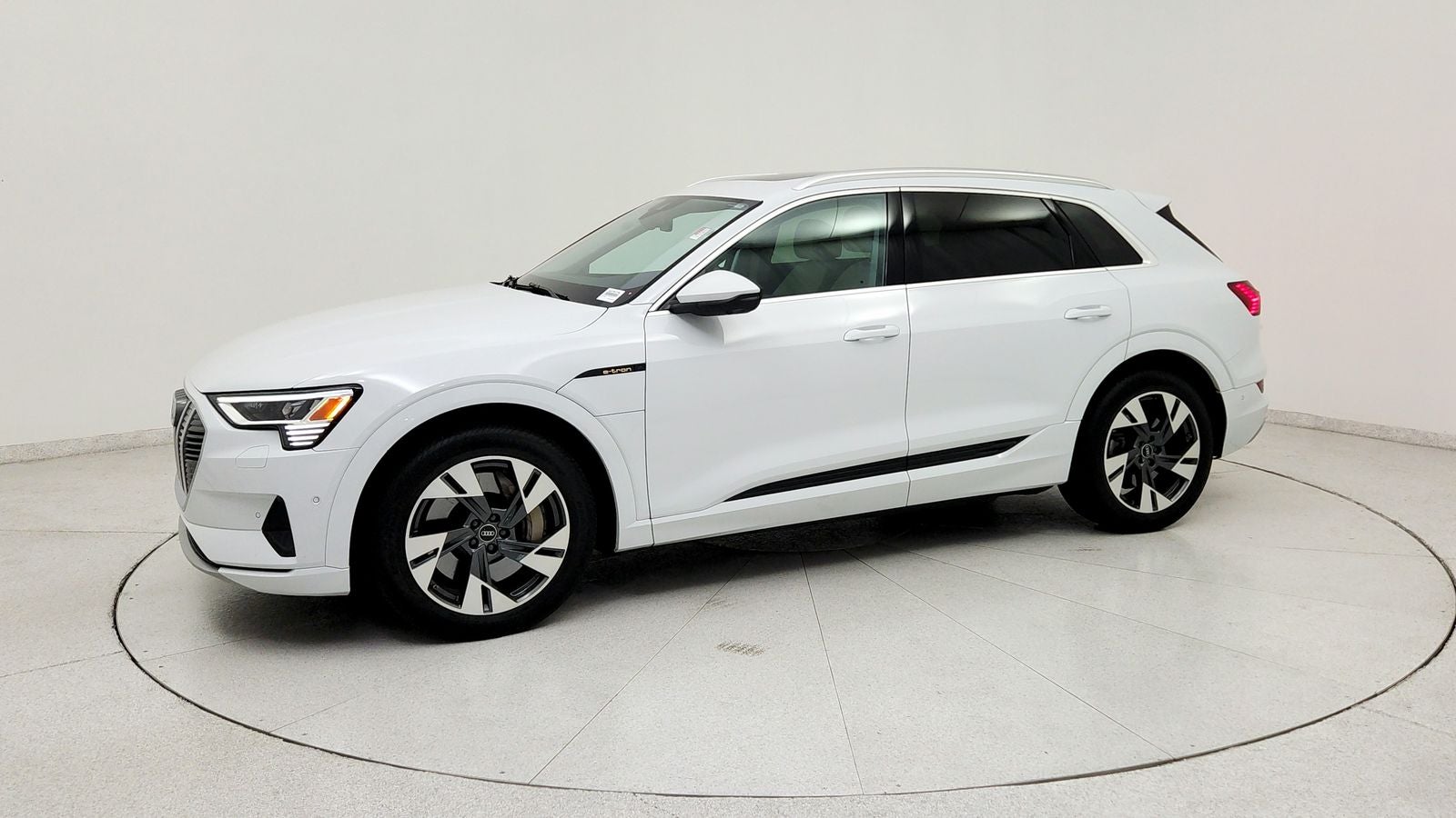 2023 Audi e-tron Premium Plus quattro