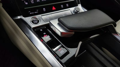 2023 Audi e-tron Premium Plus quattro