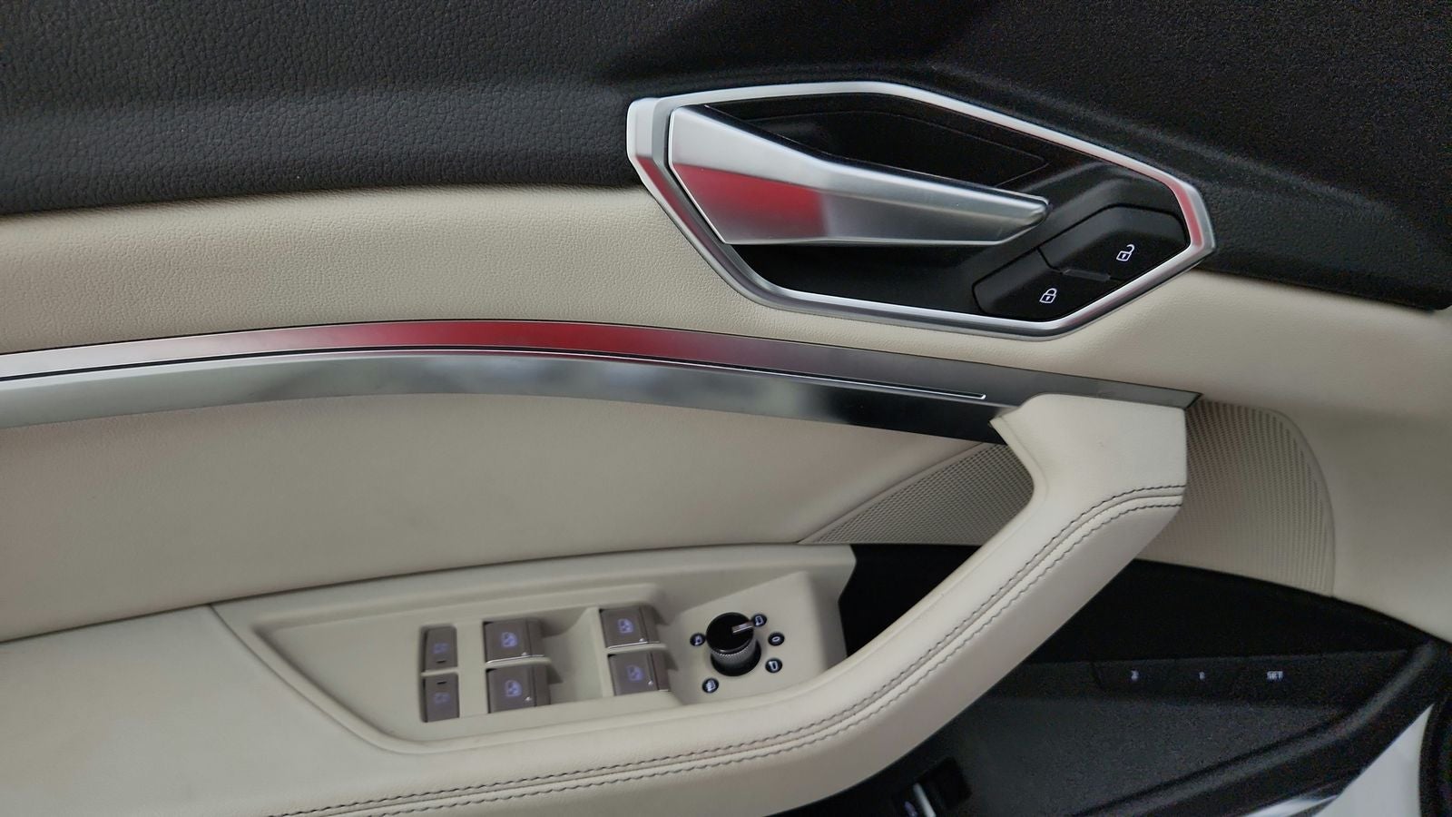2023 Audi e-tron Premium Plus quattro