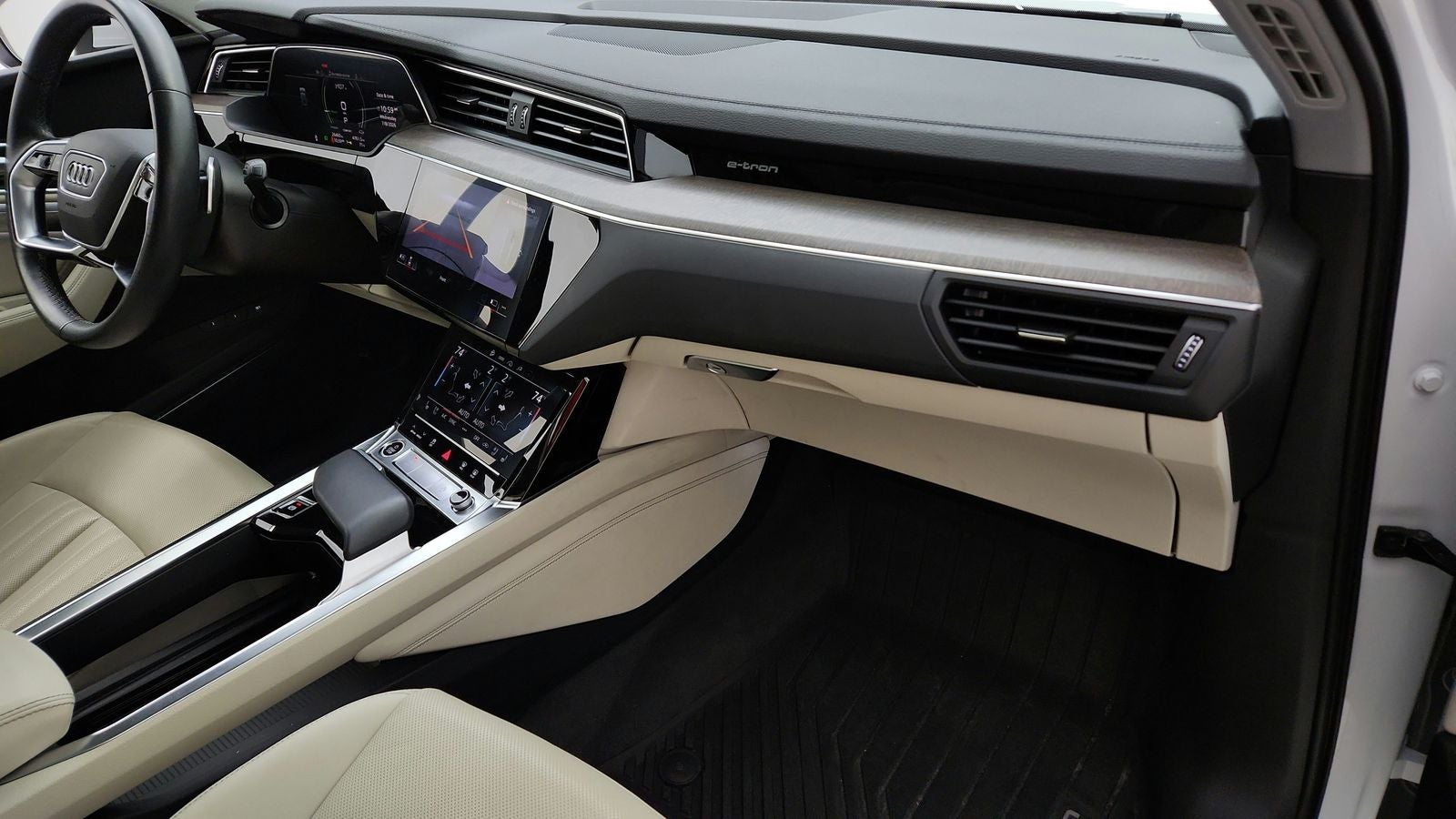 2023 Audi e-tron Premium Plus quattro