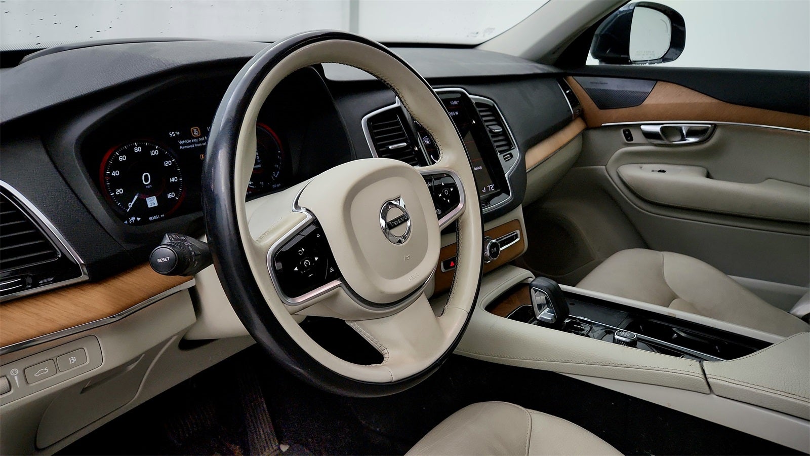 2022 Volvo XC90 Recharge Plug-In Hybrid T8 Inscription Expression Extended Range 7P