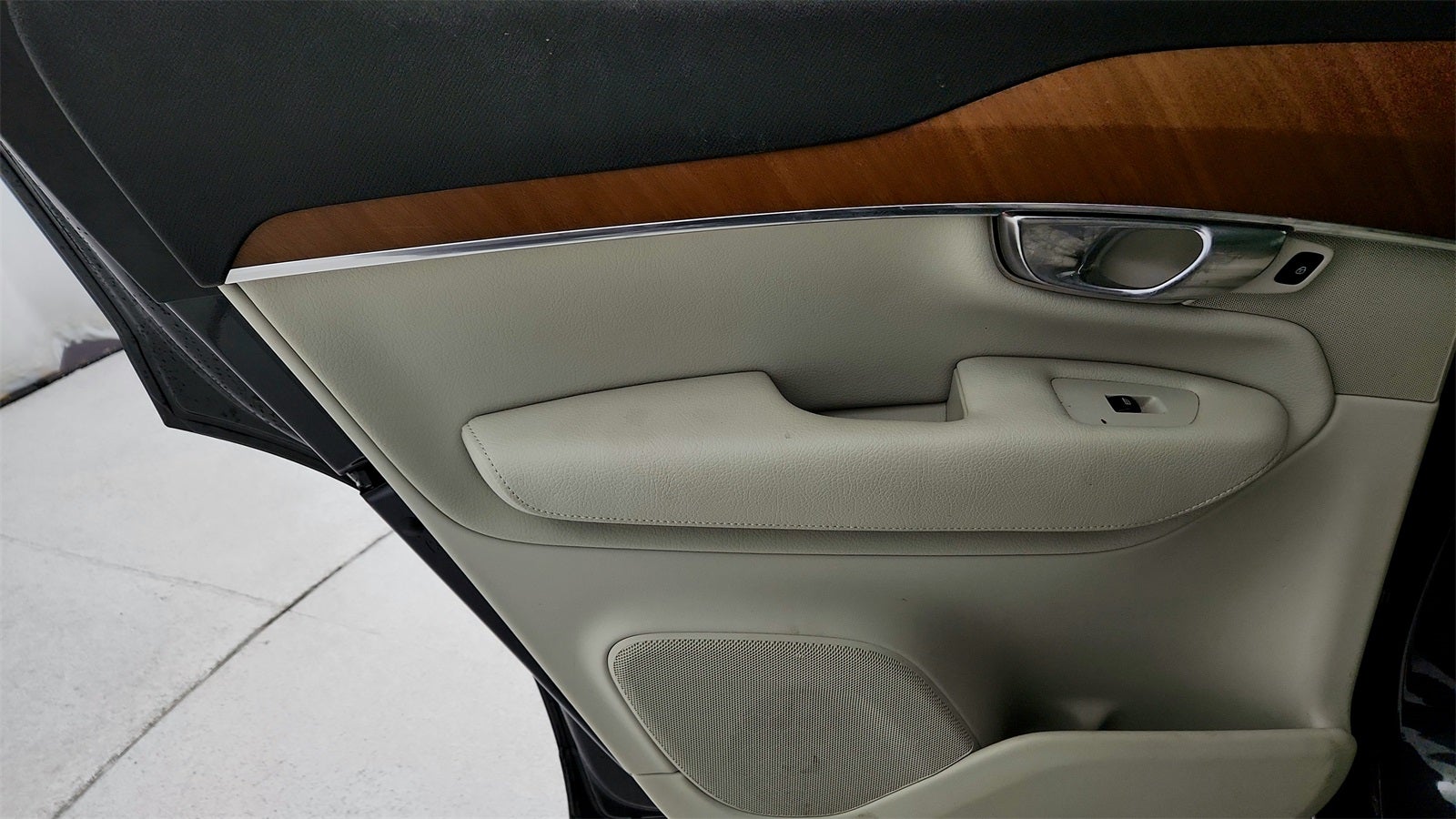 2022 Volvo XC90 Recharge Plug-In Hybrid T8 Inscription Expression Extended Range 7P