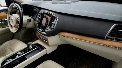 2022 Volvo XC90 Recharge Plug-In Hybrid T8 Inscription Expression Extended Range 7P