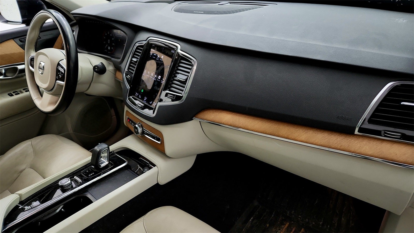 2022 Volvo XC90 Recharge Plug-In Hybrid T8 Inscription Expression Extended Range 7P