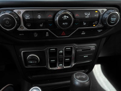 2022 Jeep Wrangler Unlimited Sahara Altitude