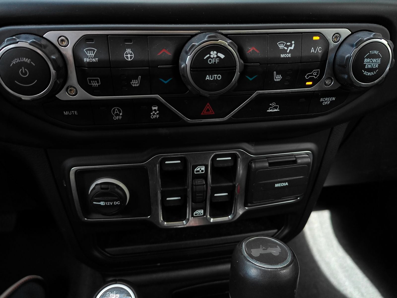2022 Jeep Wrangler Unlimited Sahara Altitude