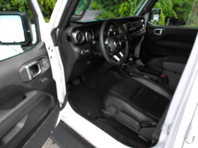 2022 Jeep Wrangler Unlimited Sahara Altitude