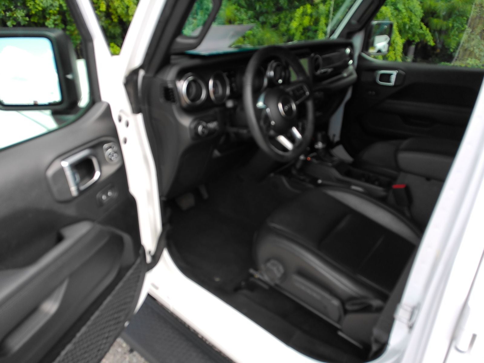 2022 Jeep Wrangler Unlimited Sahara Altitude