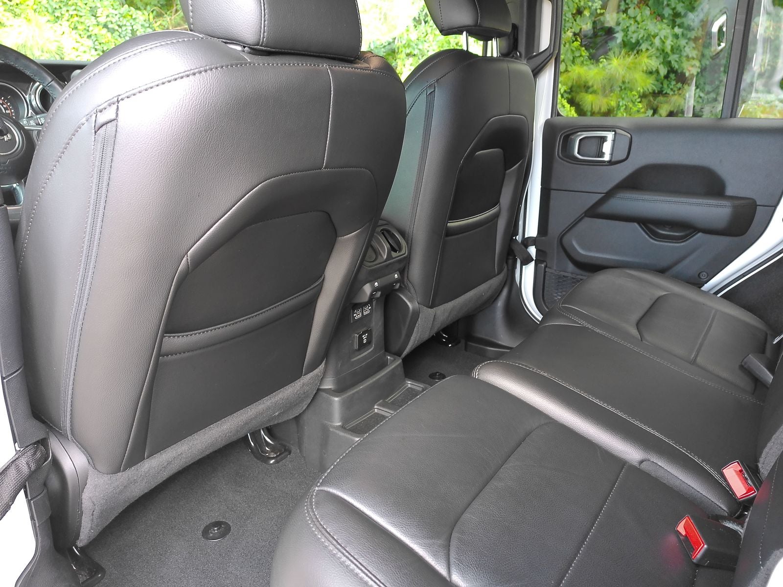 2022 Jeep Wrangler Unlimited Sahara Altitude