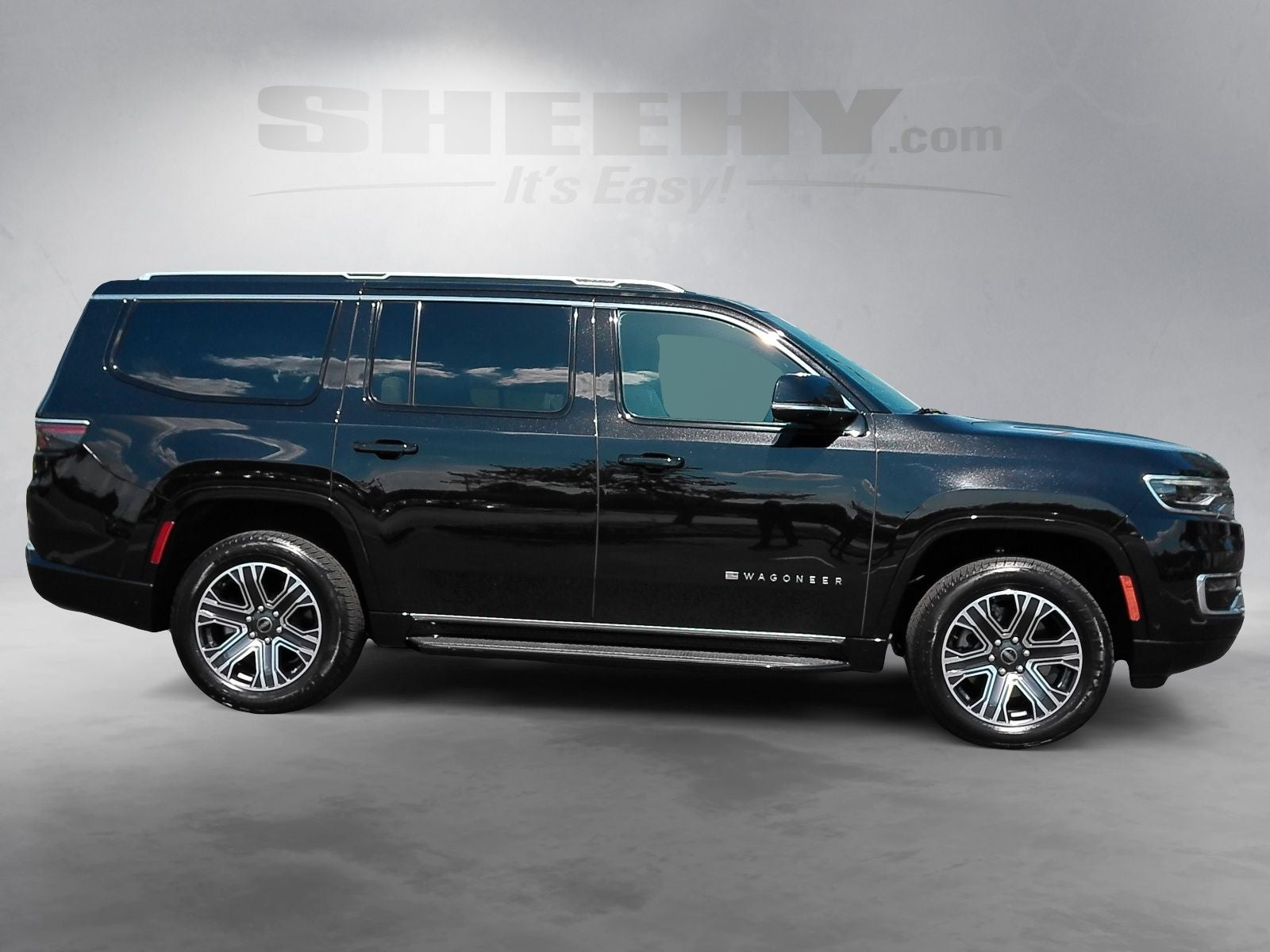 2025 Jeep Wagoneer Base