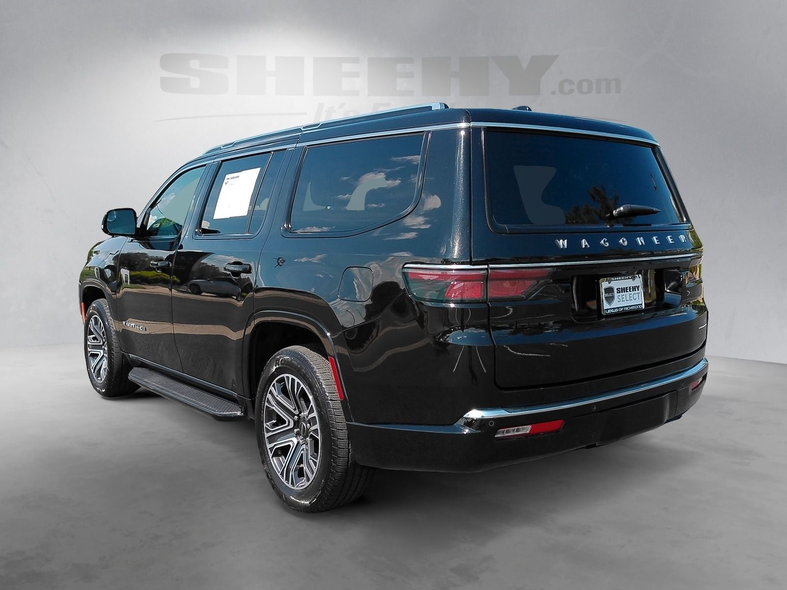 2025 Jeep Wagoneer Base