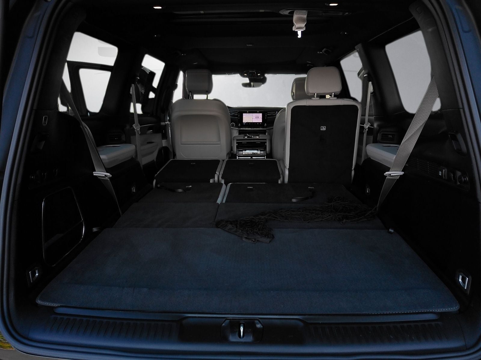2025 Jeep Wagoneer Base