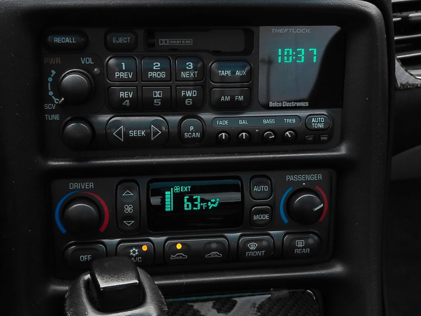 2003 Chevrolet Corvette Base
