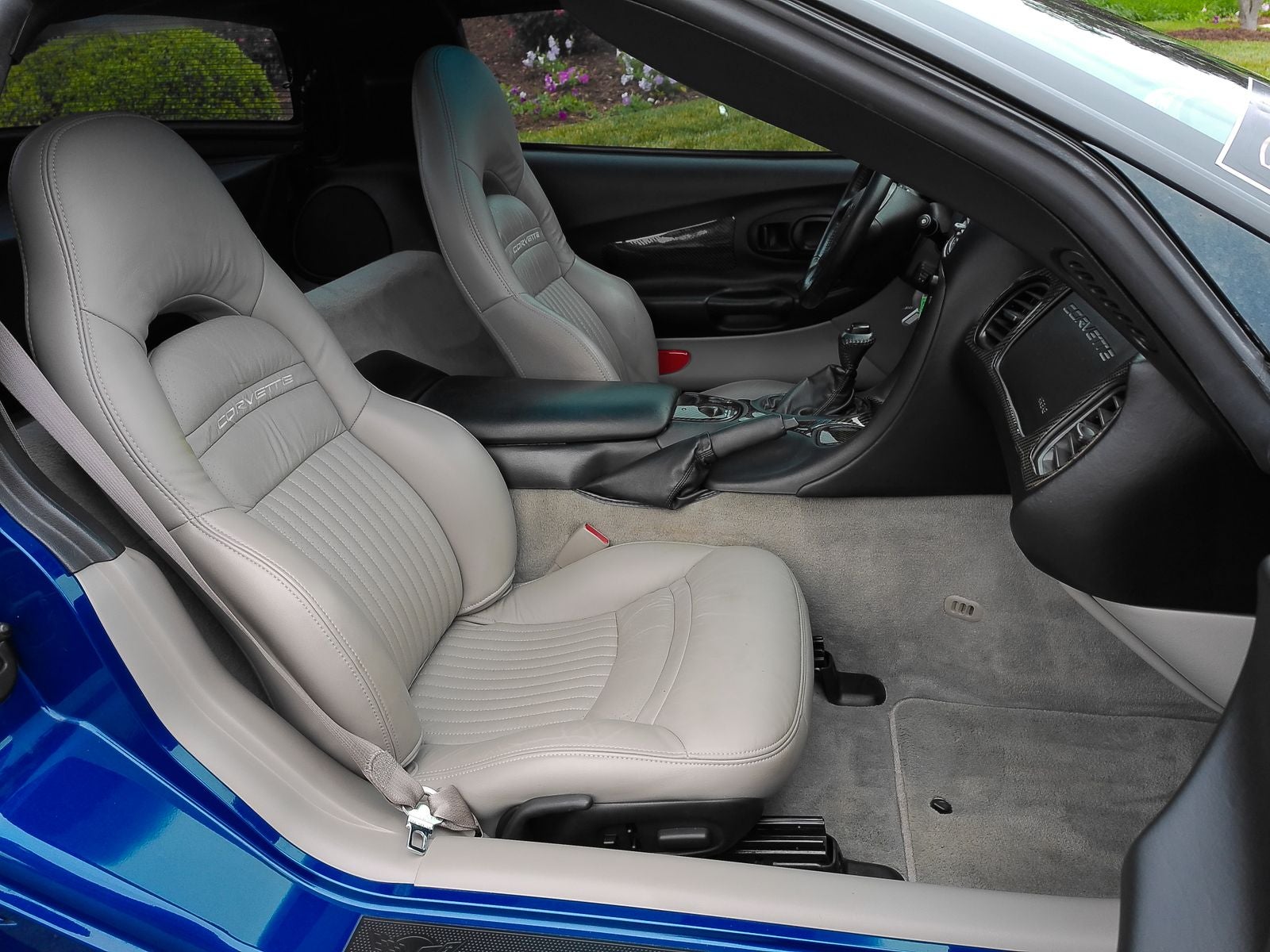 2003 Chevrolet Corvette Base