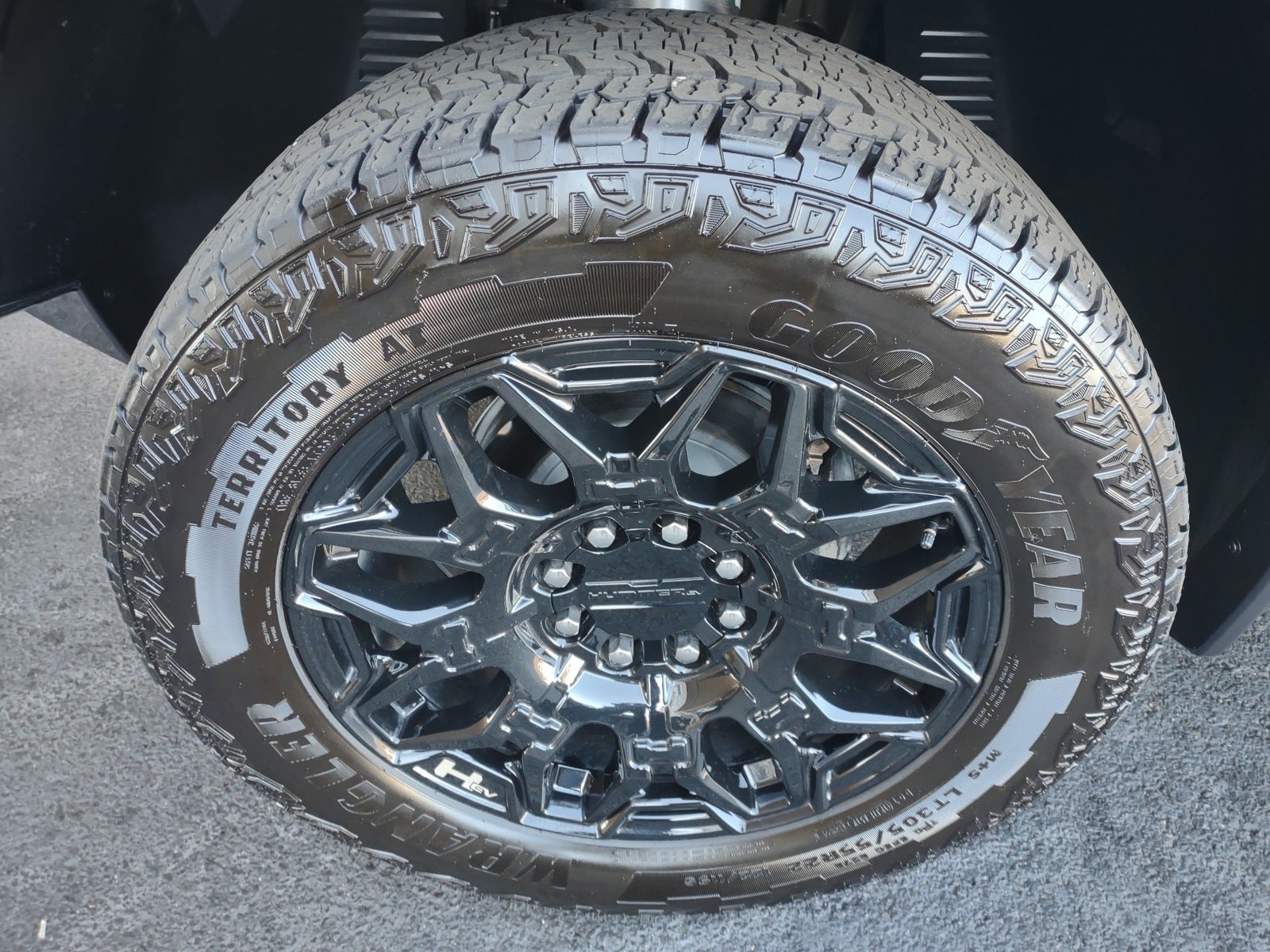 2025 GMC Hummer EV SUV 2X