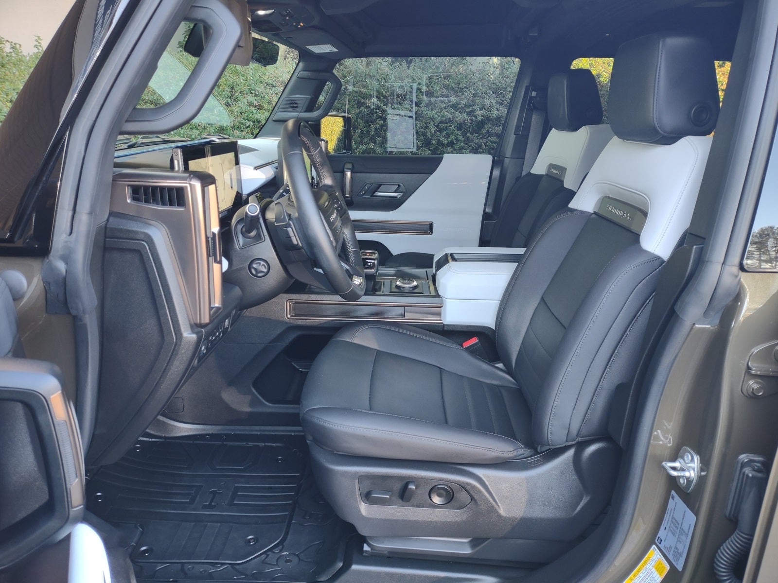 2025 GMC Hummer EV SUV 2X