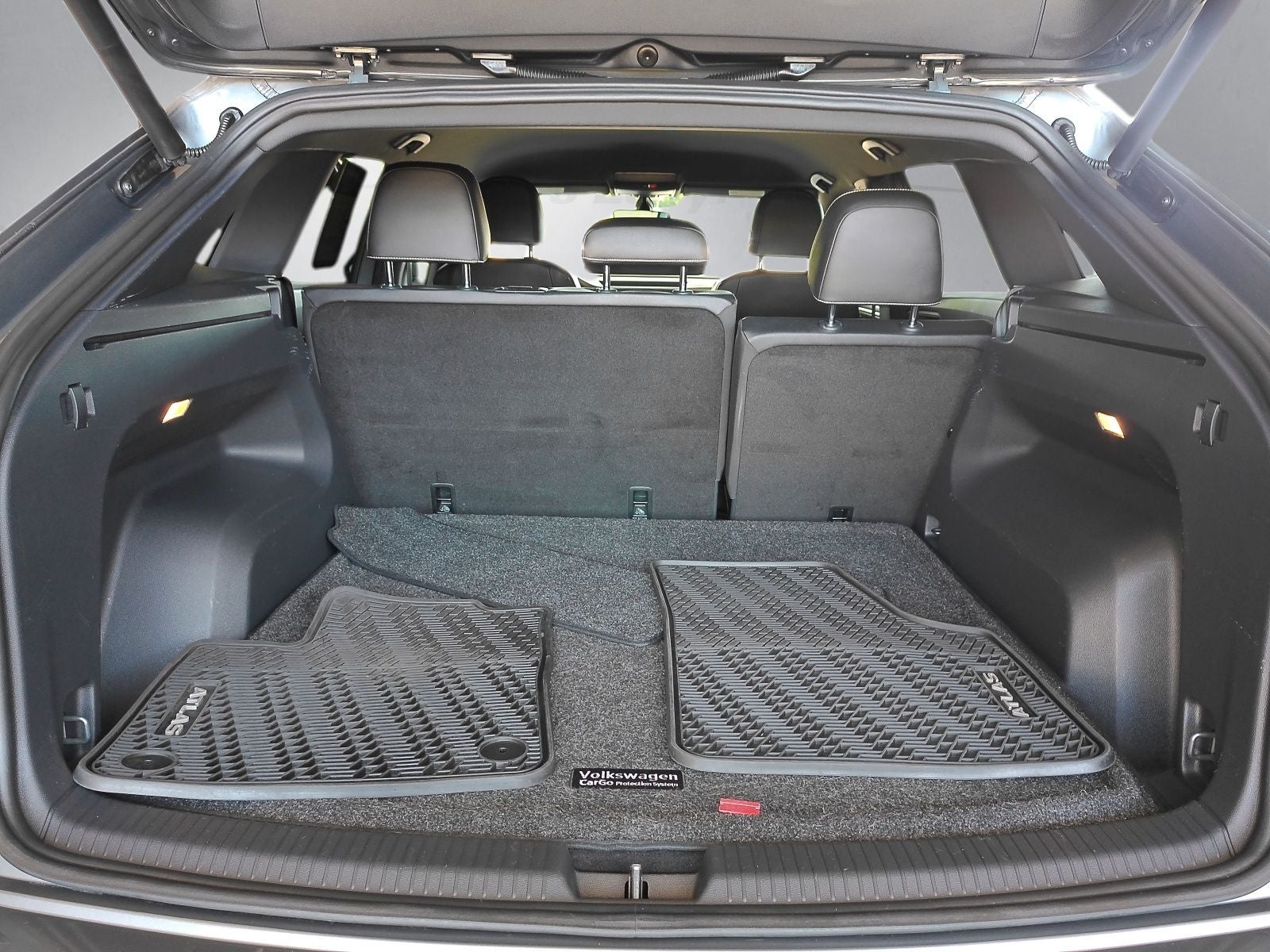 2020 Volkswagen Atlas Cross Sport 2.0T SE 4Motion