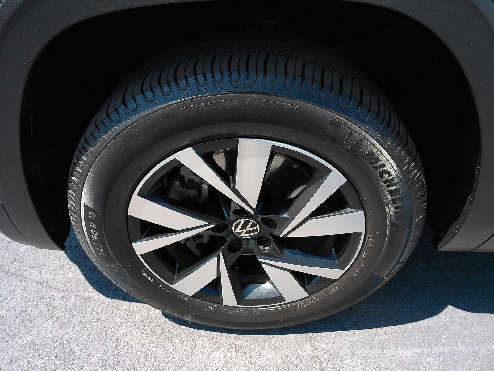 2020 Volkswagen Atlas Cross Sport 2.0T SE 4Motion