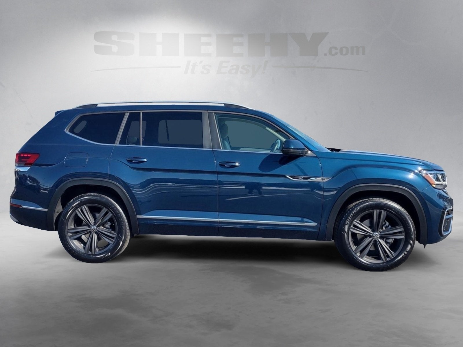 2022 Volkswagen Atlas 3.6L V6 SEL R-Line