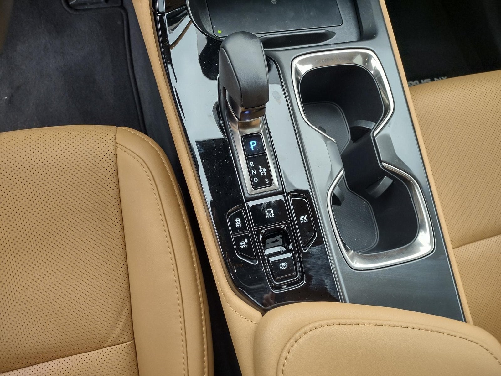 2025 Lexus NX 350h Premium