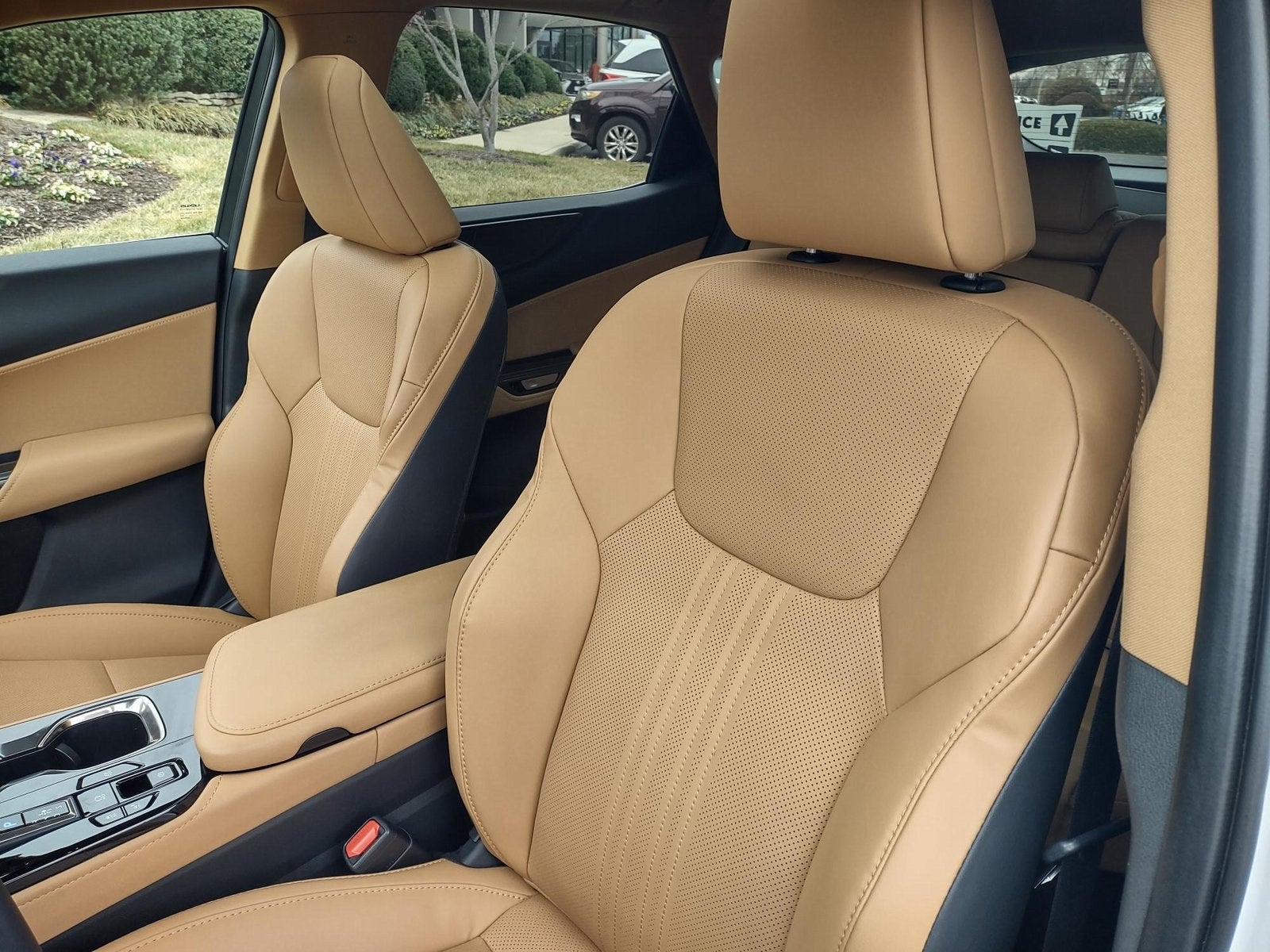 2025 Lexus NX 350h Premium