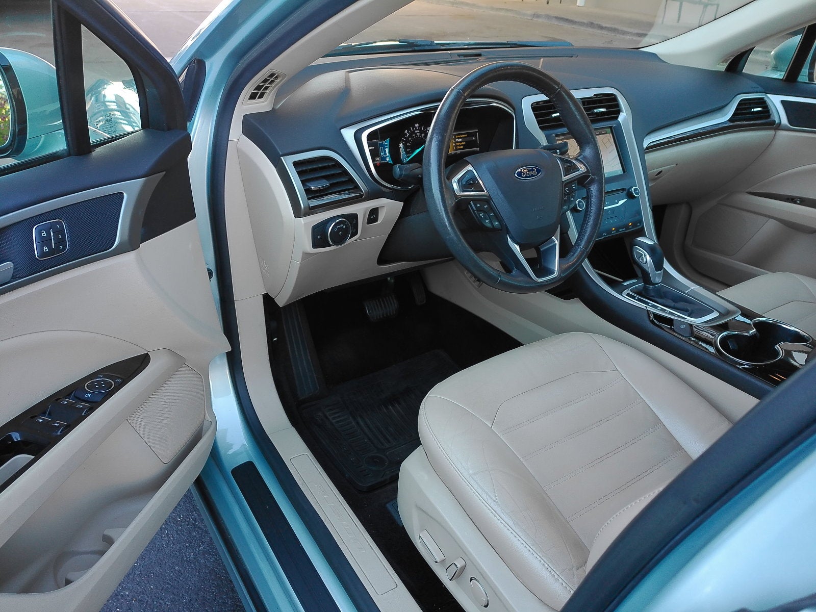 2014 Ford Fusion Hybrid SE