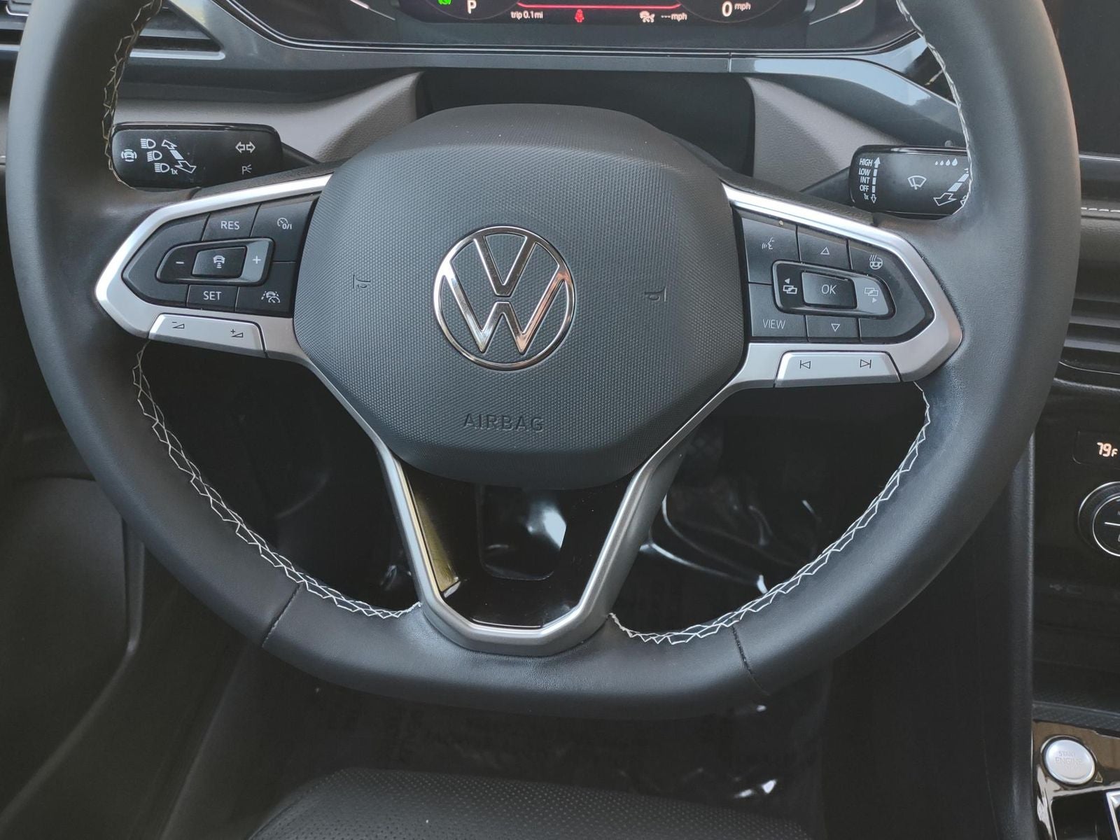 2024 Volkswagen Taos 1.5T SEL