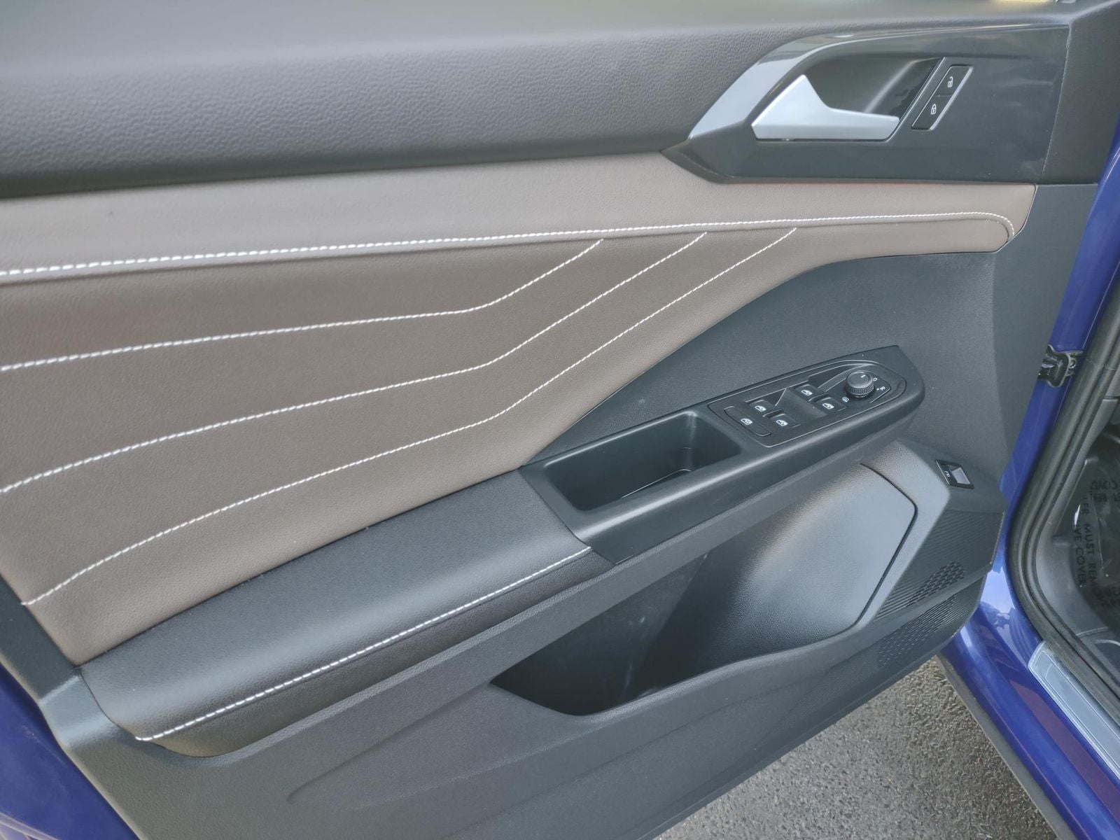 2024 Volkswagen Taos 1.5T SEL