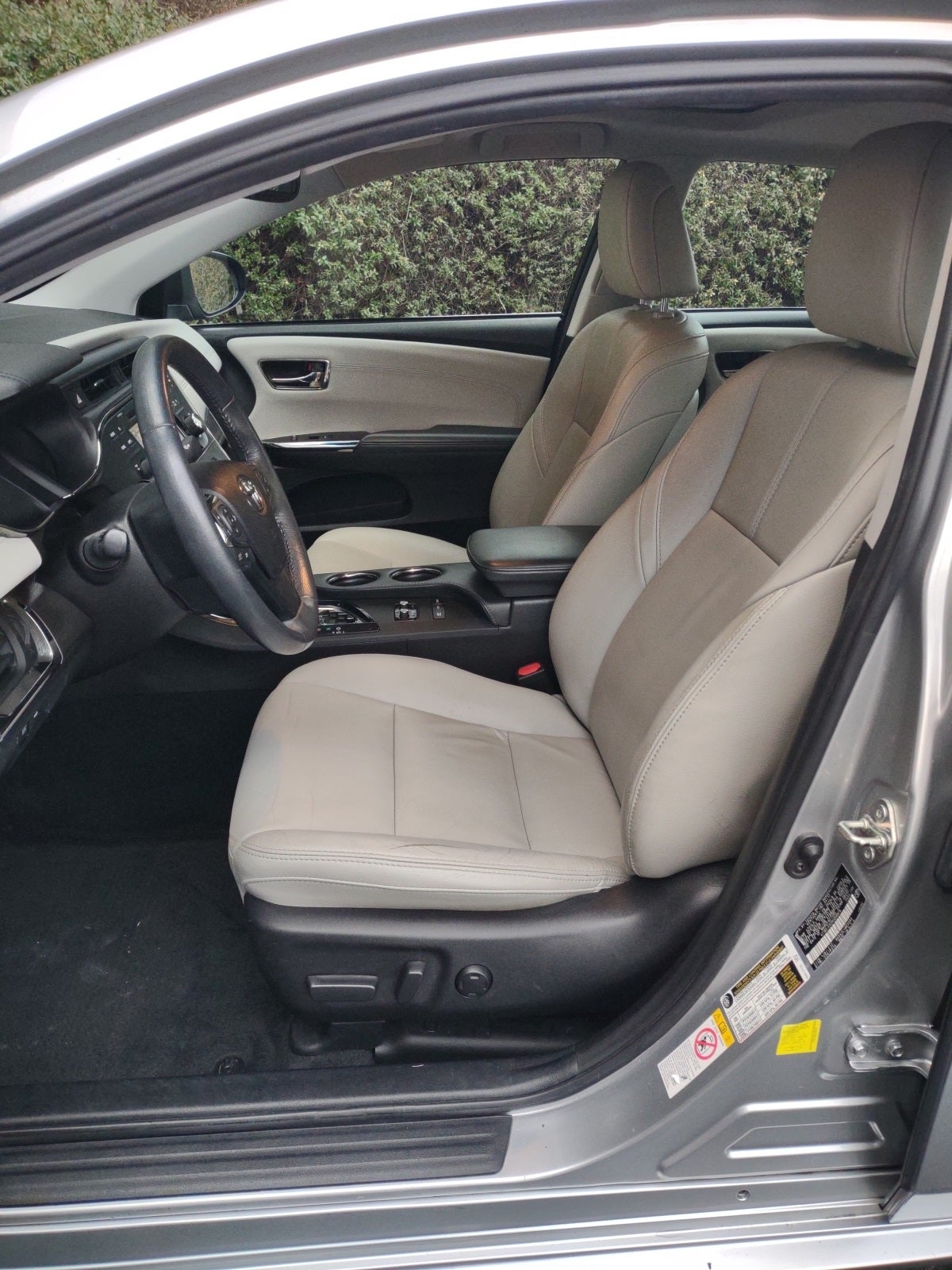 2017 Toyota Avalon Hybrid XLE Premium