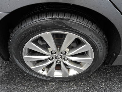 2016 Toyota Camry XLE