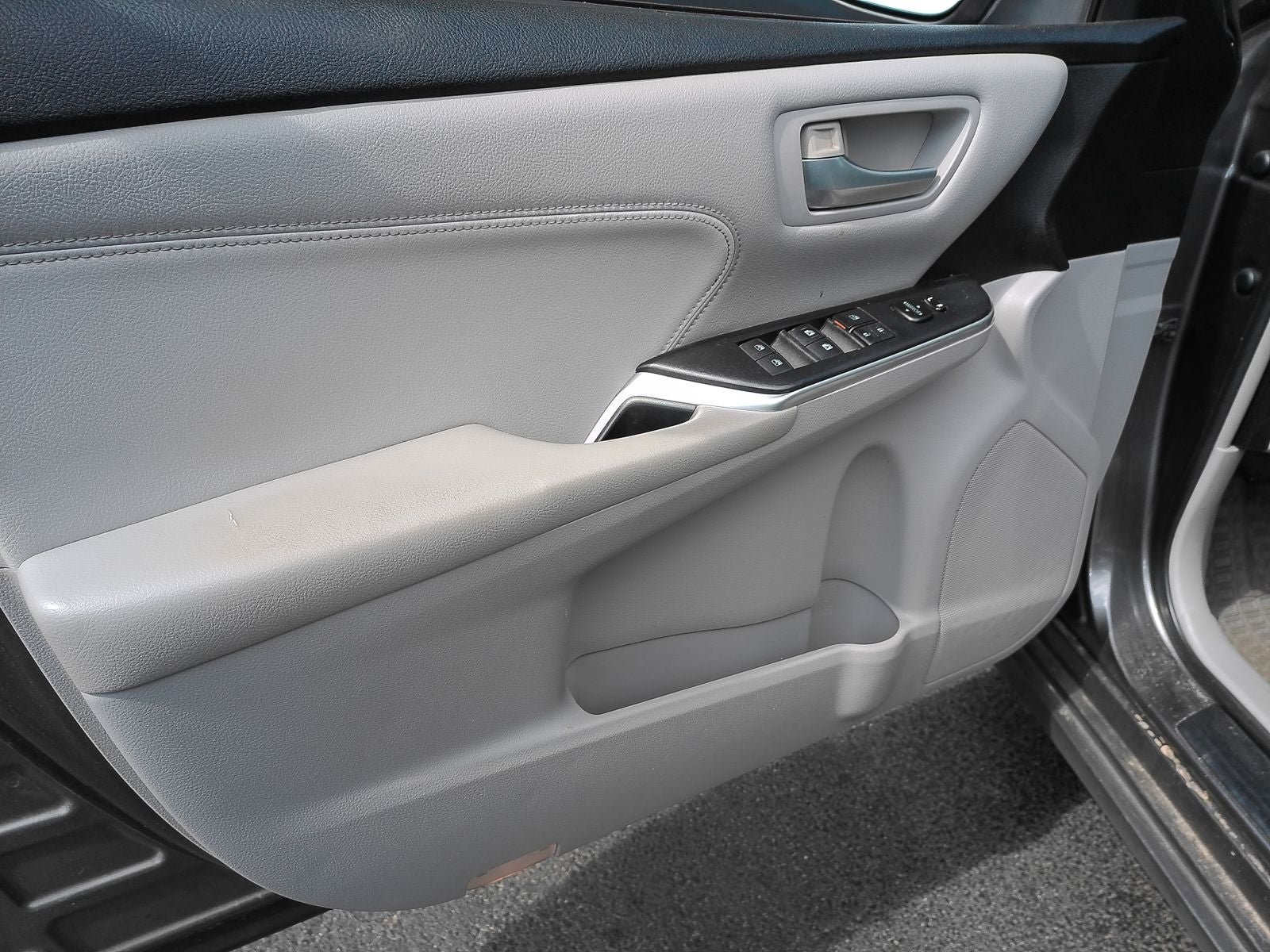 2016 Toyota Camry XLE