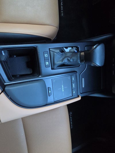 2022 Lexus ES 300h