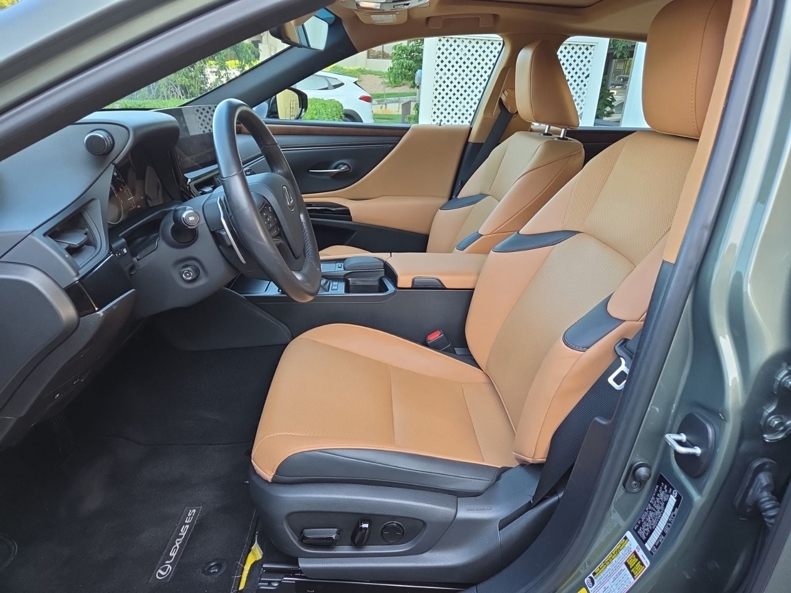 2022 Lexus ES 300h