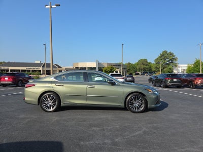 2022 Lexus ES 300h