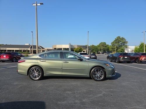 2022 Lexus ES 300h