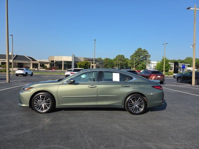 2022 Lexus ES 300h