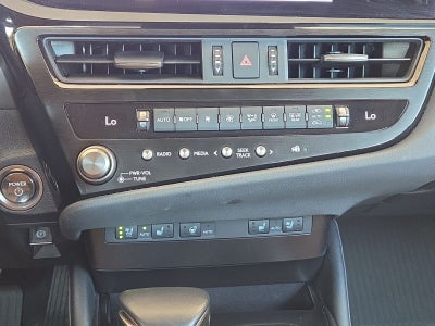 2025 Lexus ES 300h