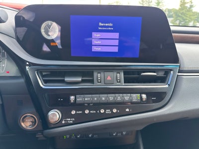 2025 Lexus ES 300h