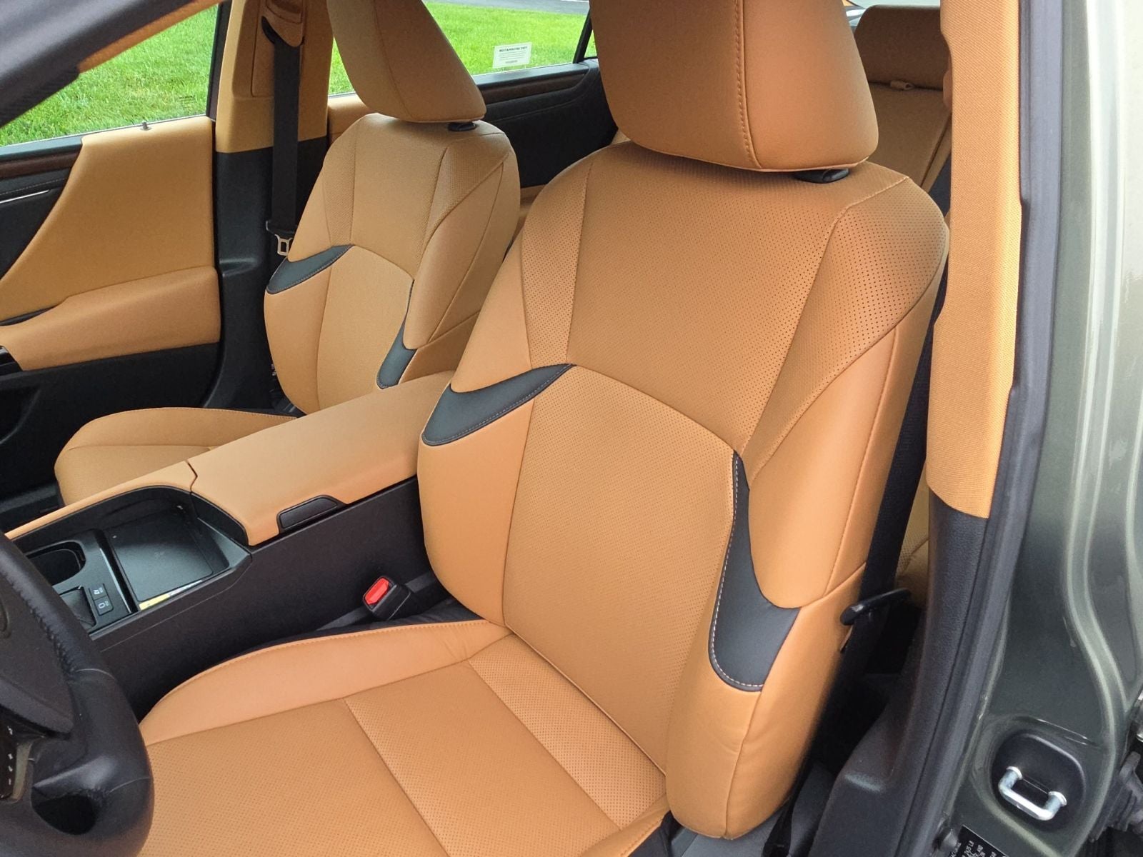 2025 Lexus ES 300h