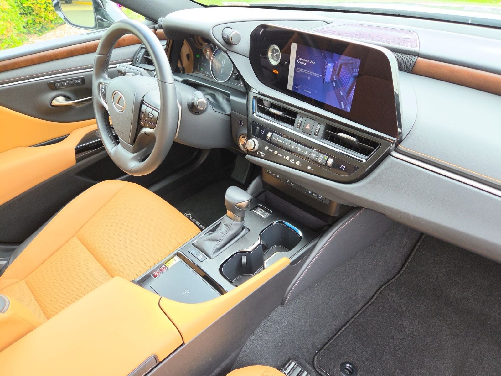 2025 Lexus ES 300h