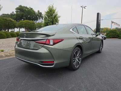 2025 Lexus ES 300h