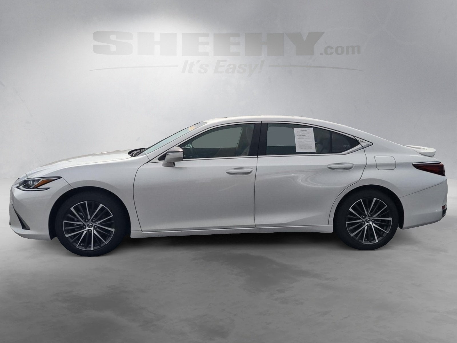 2025 Lexus ES 300h
