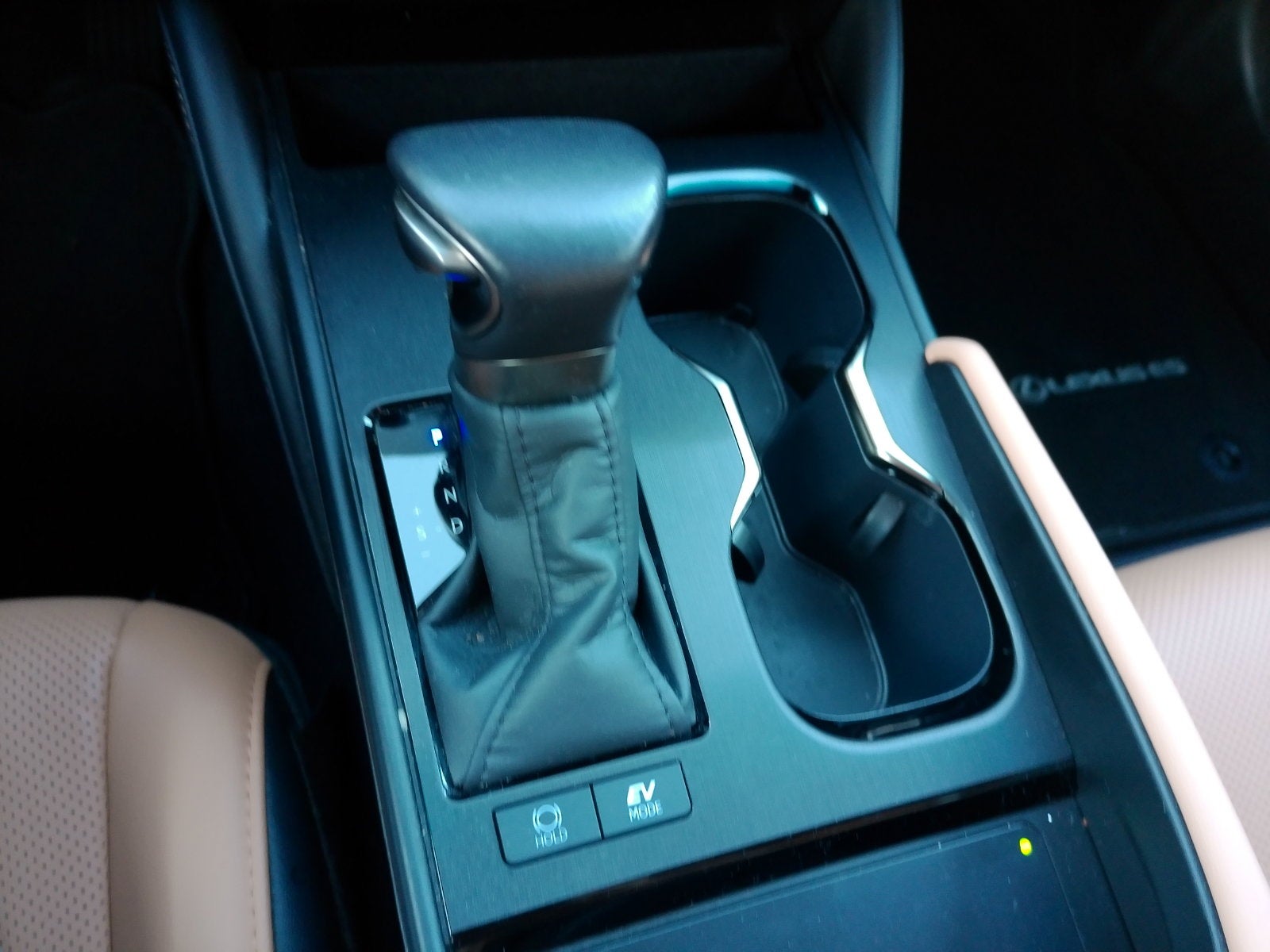 2025 Lexus ES 300h