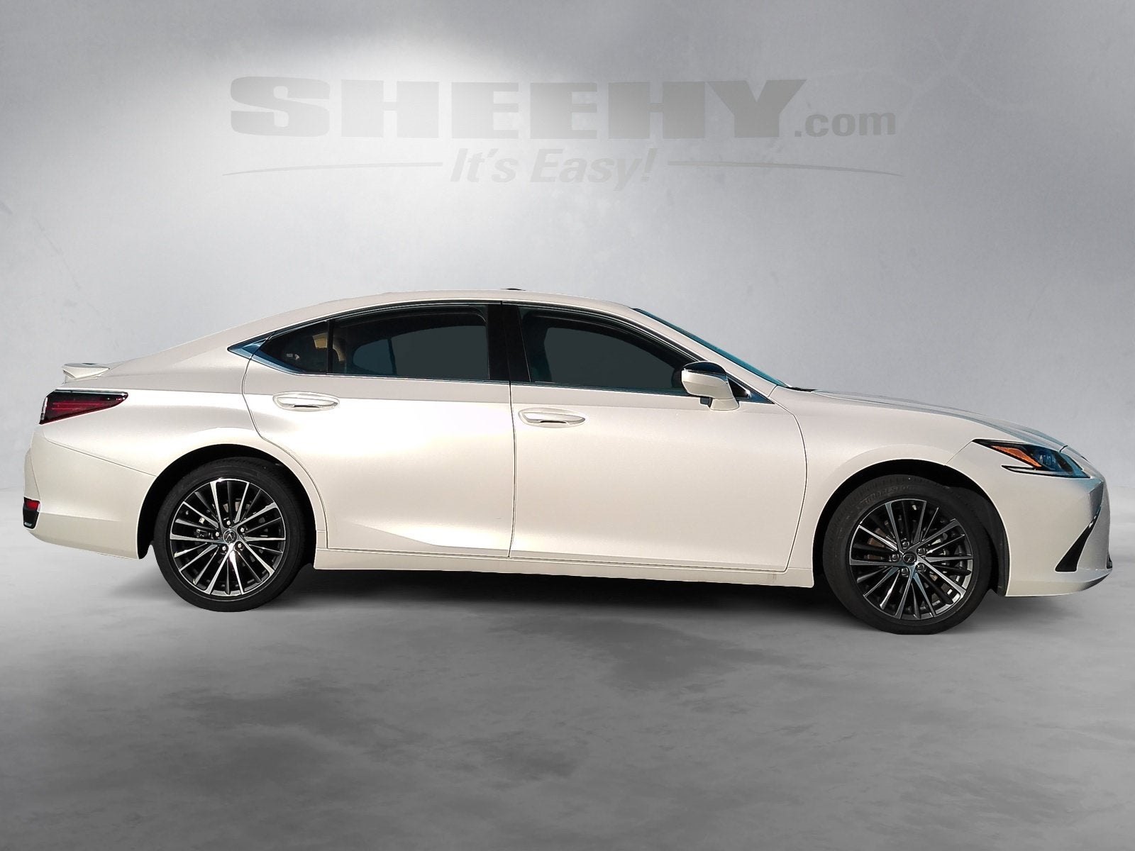 2025 Lexus ES 300h