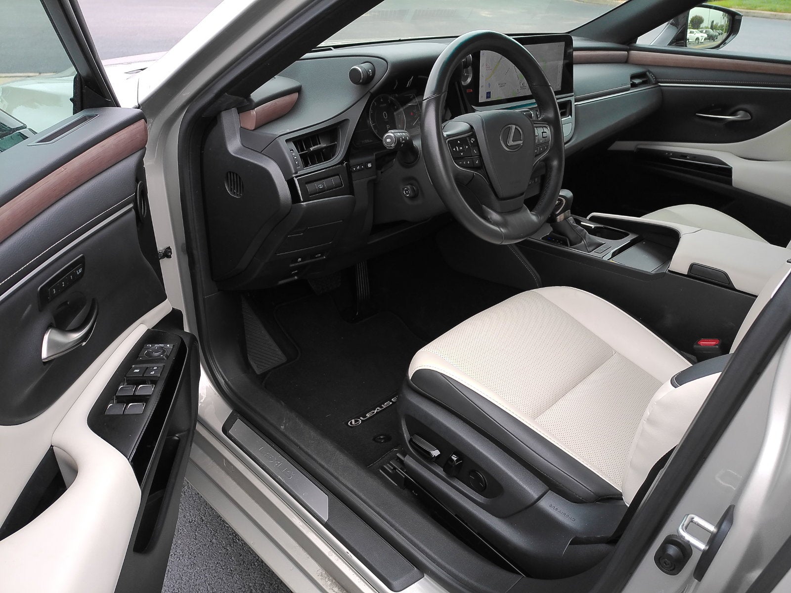 2025 Lexus ES 350