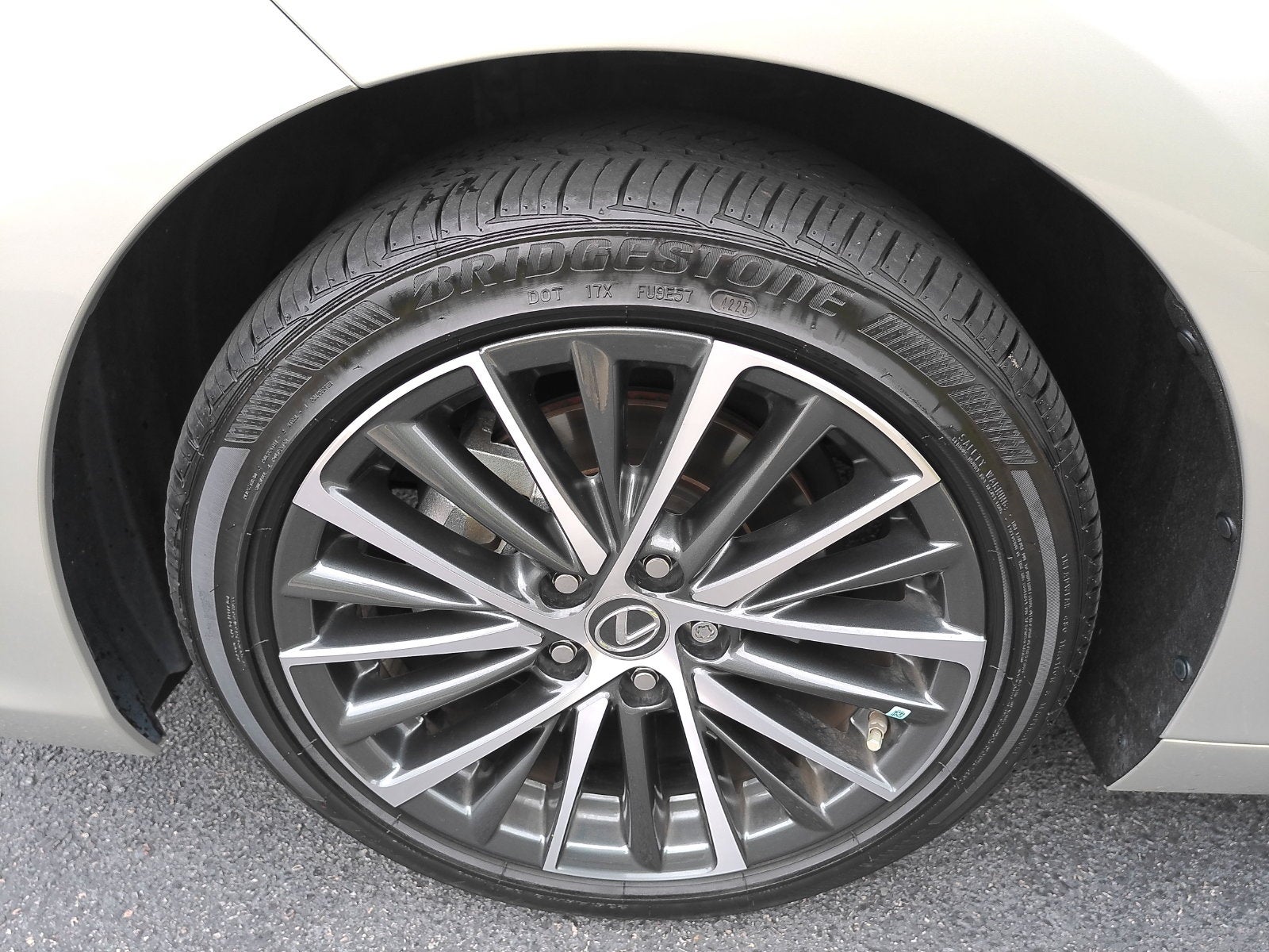 2025 Lexus ES 350